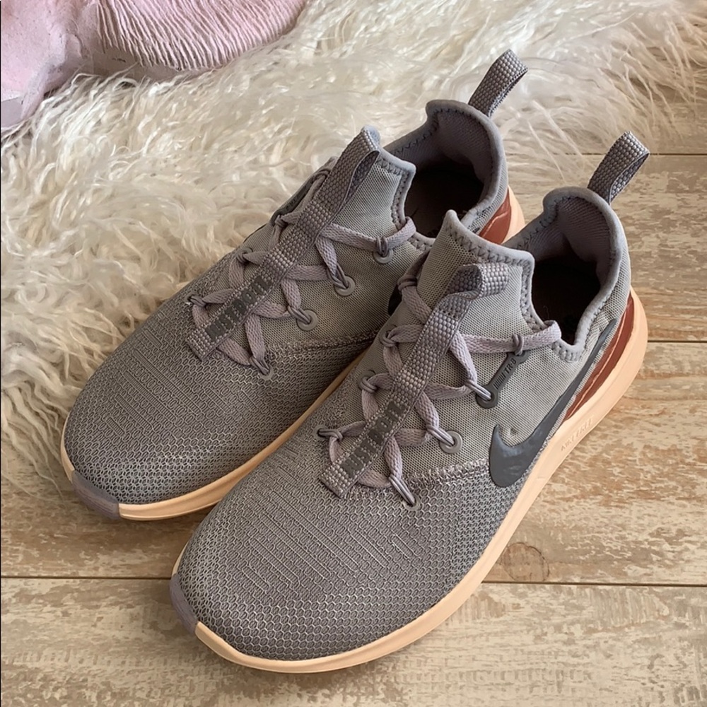 NWT Nike Free trainers Premium - Picture 6 of 7
